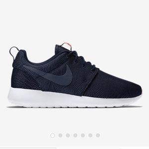 Nike Roshe One Moire Size 6